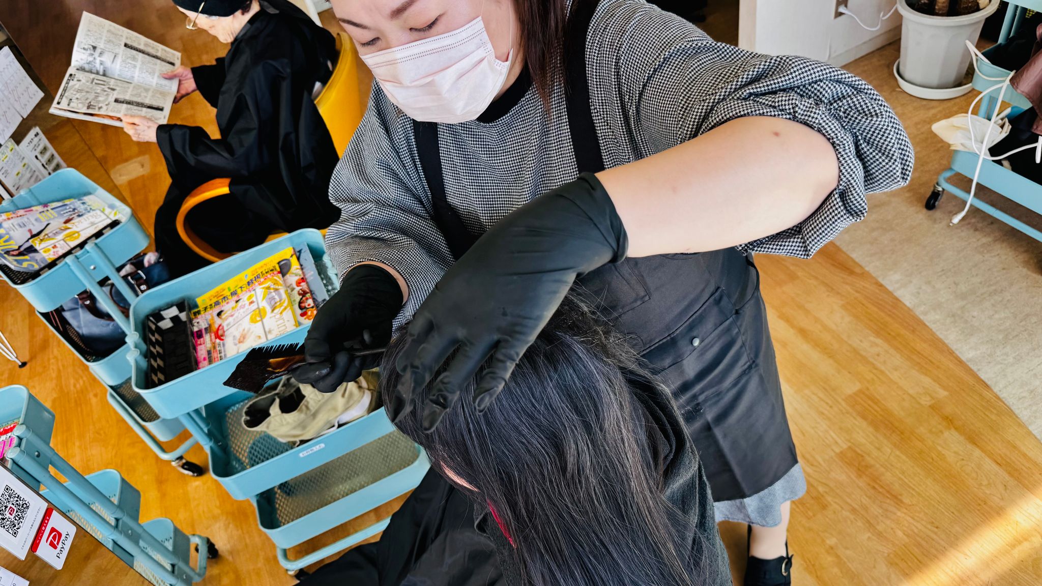 カラー剤の塗布